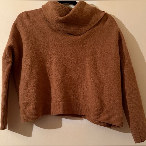 Cynthia Rowley Exquisite Tan 100% Fine Merino Wool Sweater - Picture 2 of 4